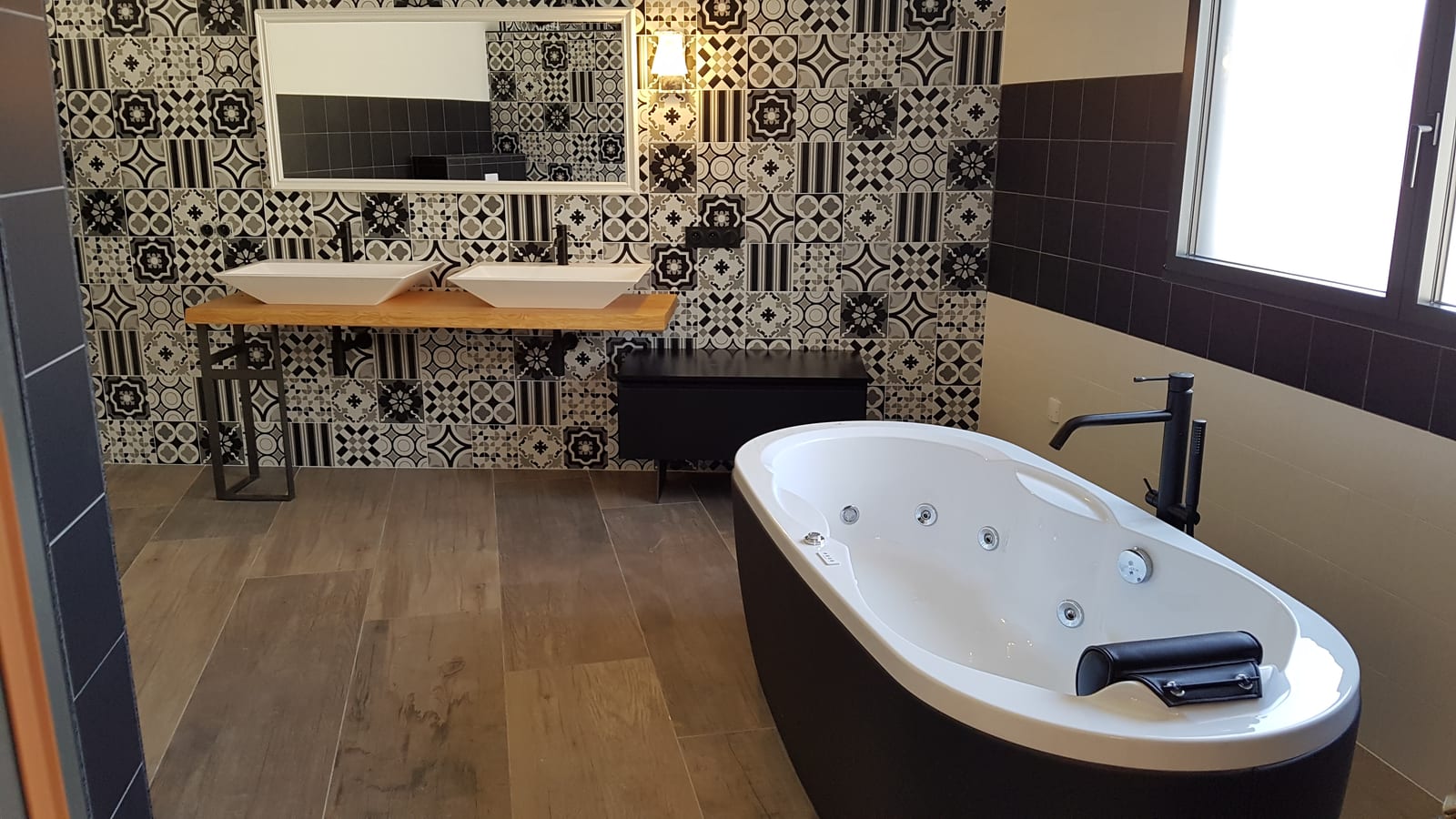 Salle de bain baignoire îlot Narbonne